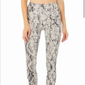 Alo Snakeskin Print Leggings | Size XS